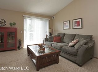 715 Century Ave SW APT 204, Hutchinson, MN 55350