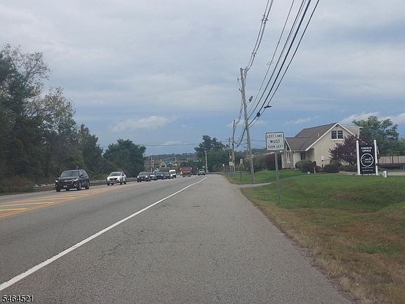4th image of 309 Houses Corner Rd