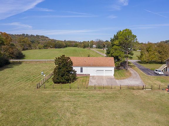 4th image of 1207 Gibbs Ln