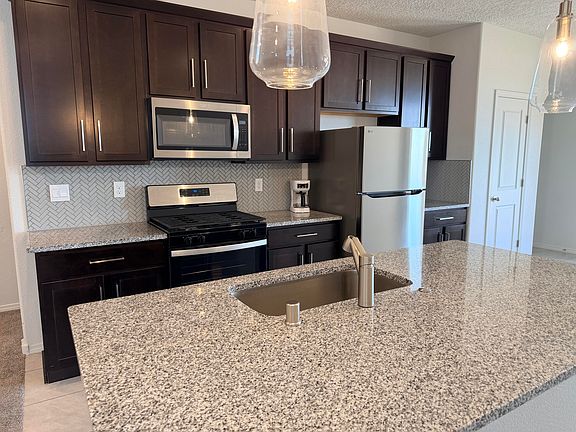 2nd image of 1502 Calle Oeste NW