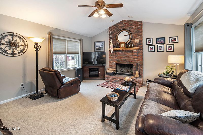 4th image of 79 Dewey Avenue