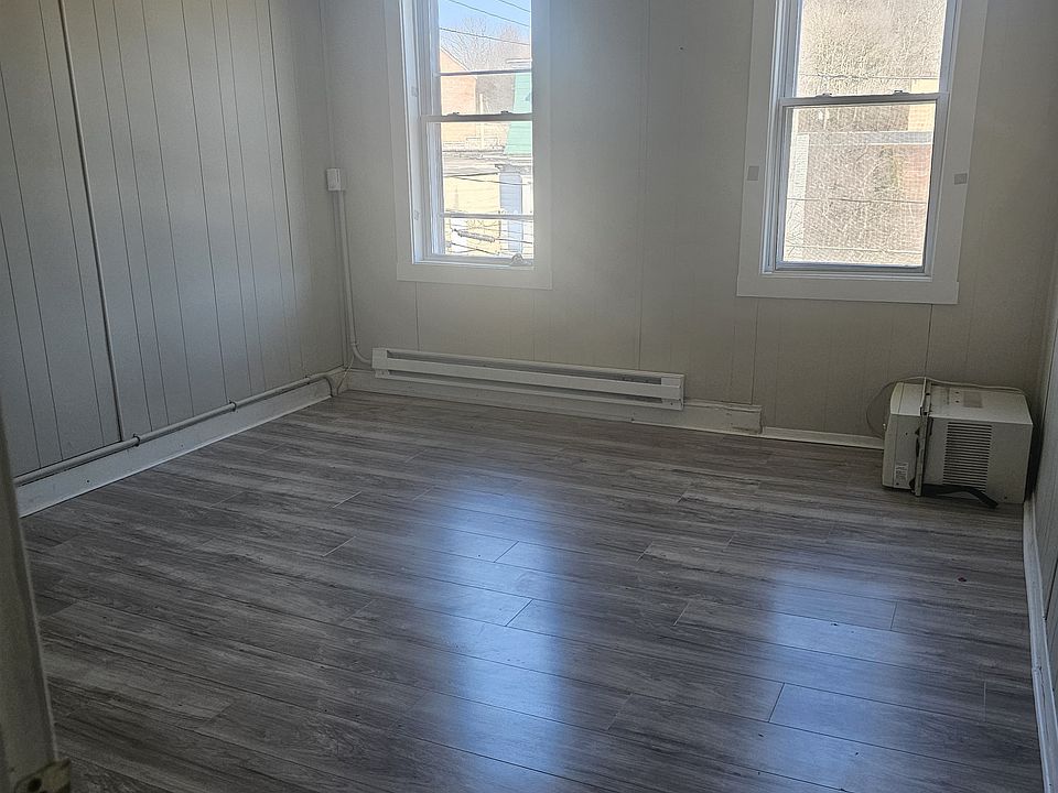 1st image of 36 N Main St #34