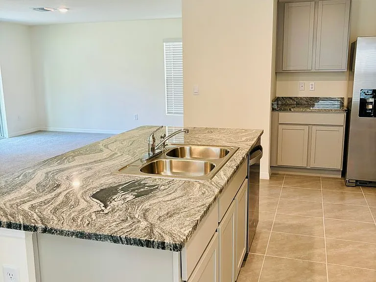 13649 Whiskey Daisy Dr — Photo 2