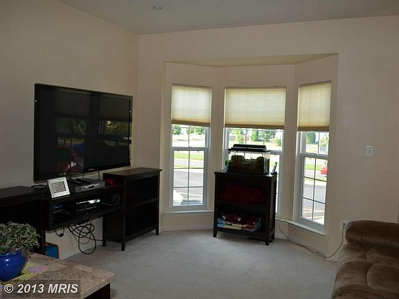 5th image of 6792 Hollow Glen Ct
