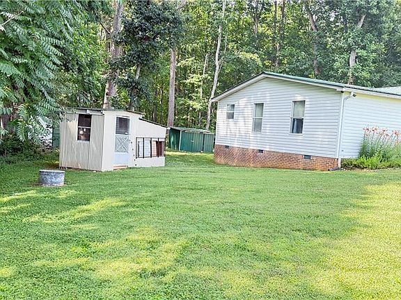 4th image of 3634 Rockford Rd