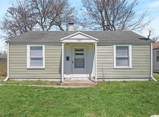 937 Roosevelt St, South Bend, IN 46616