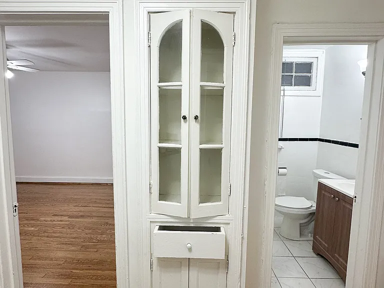 1810 C St SE #4 — Photo 6