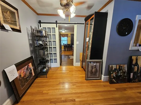 7324 Ash Ave, Raytown, MO 64133