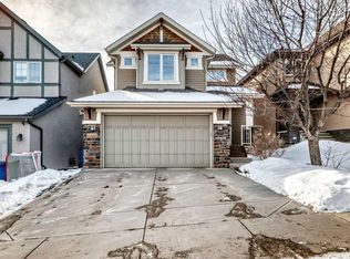 9331 N 14th Ave SW, Calgary, AB T3H 4A9