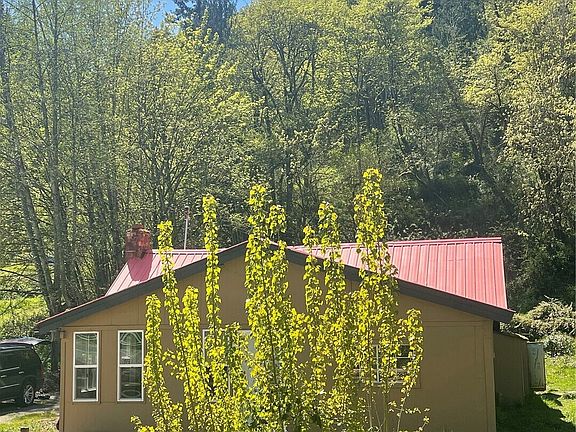 2nd image of 19029 Renton-Maple Valley Road SE