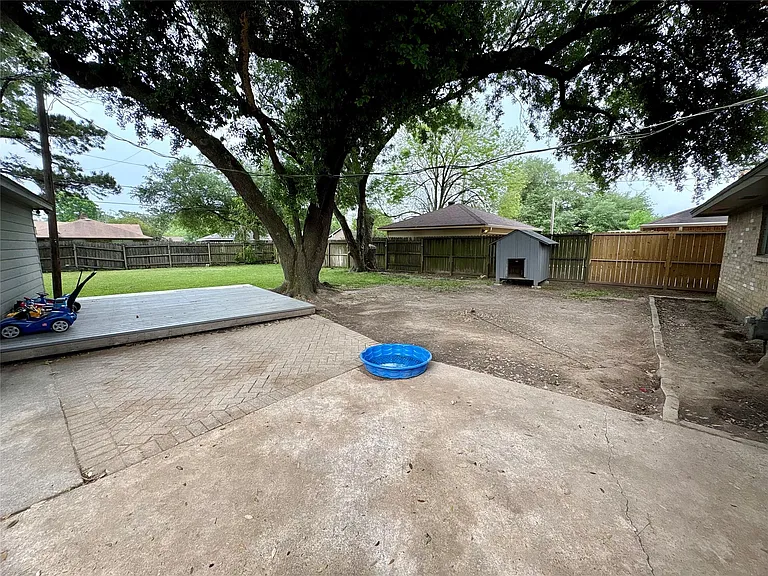 21802 Rotherham Dr — Photo 23