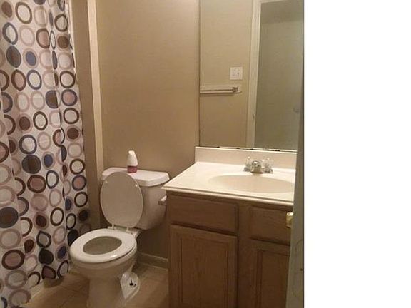 3rd image of 20715 Grovedale Dr