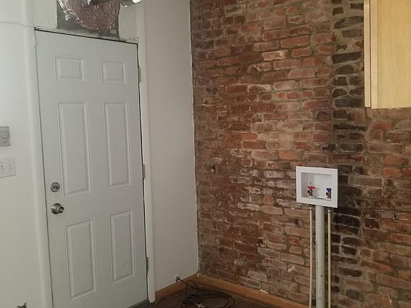 3rd image of 1235 Pennsylvania Ave SE