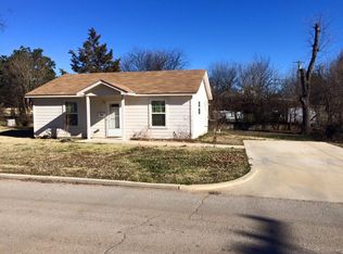 1216 W Oak Ave, Duncan, OK 73533
