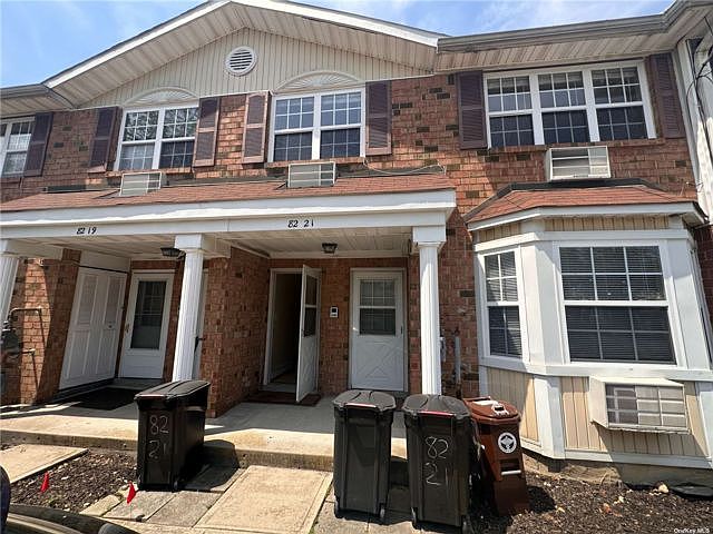 1st image of 82-21 Country Pointe Cir #2A