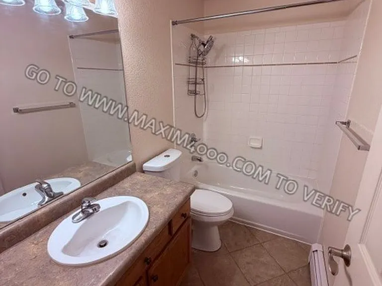 255 Sargent Cir — Photo 11