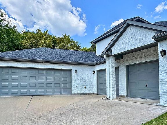 4-Car Garage