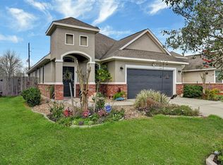 11819 Champions Gate Dr, Mont Belvieu, TX 77535