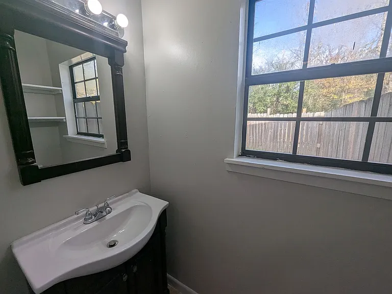 2325 Byers St — Photo 10