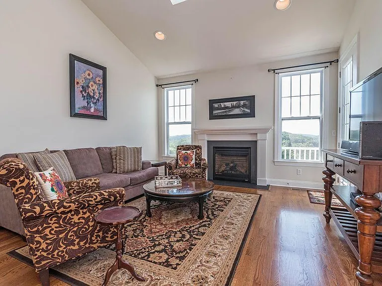 9 Briar Ridge Dr — Photo 8