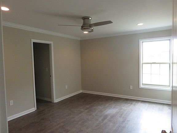 5th image of 51 Shipley Dr Lot 3