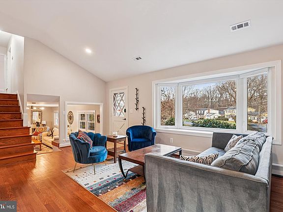 5th image of 3414 Valewood Dr