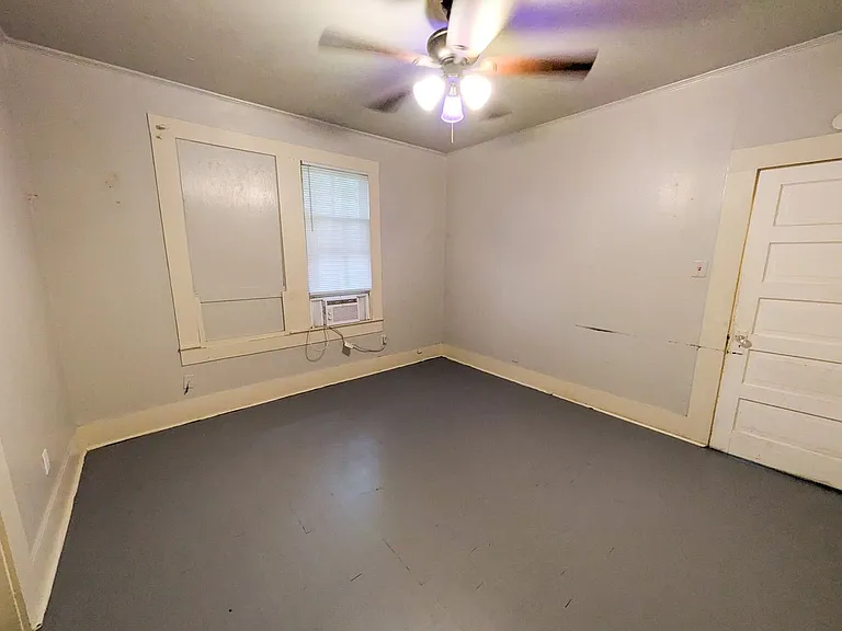 4358 Kenneth Ave — Photo 15