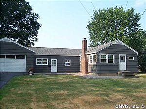 1st image of 111 N Woodland Dr