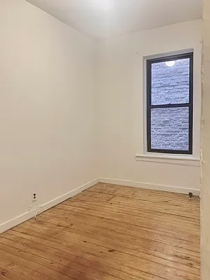 Rented by Bond New York | media 23