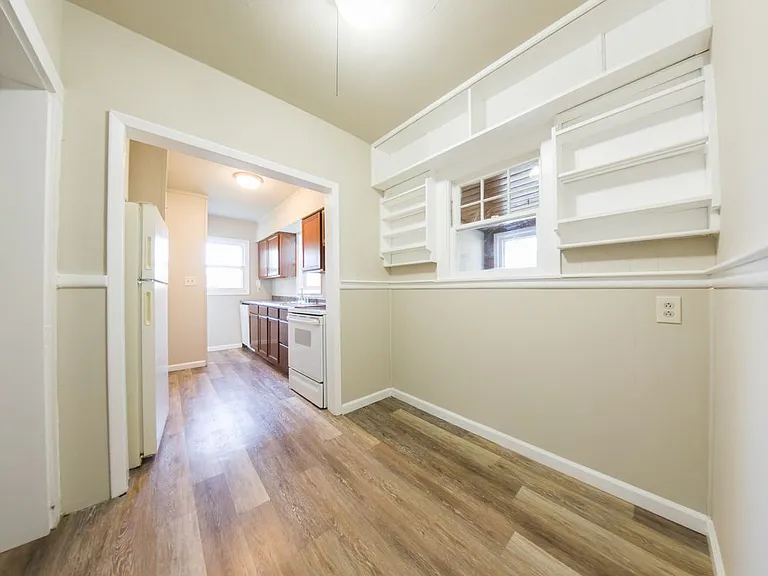 302 Porter Ave — Photo 11