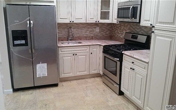 3rd image of 42 Warner Ln