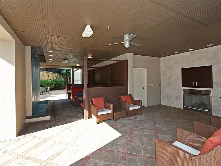 4561 Olde Perimeter Way NE #1607 — Photo 30