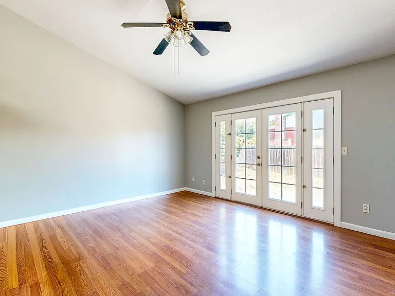 8690 Lords Manor Way — Photo 14