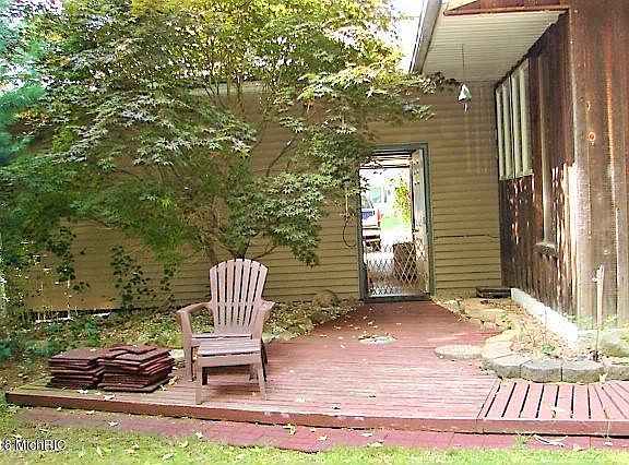 4th image of 145 Lois Dr