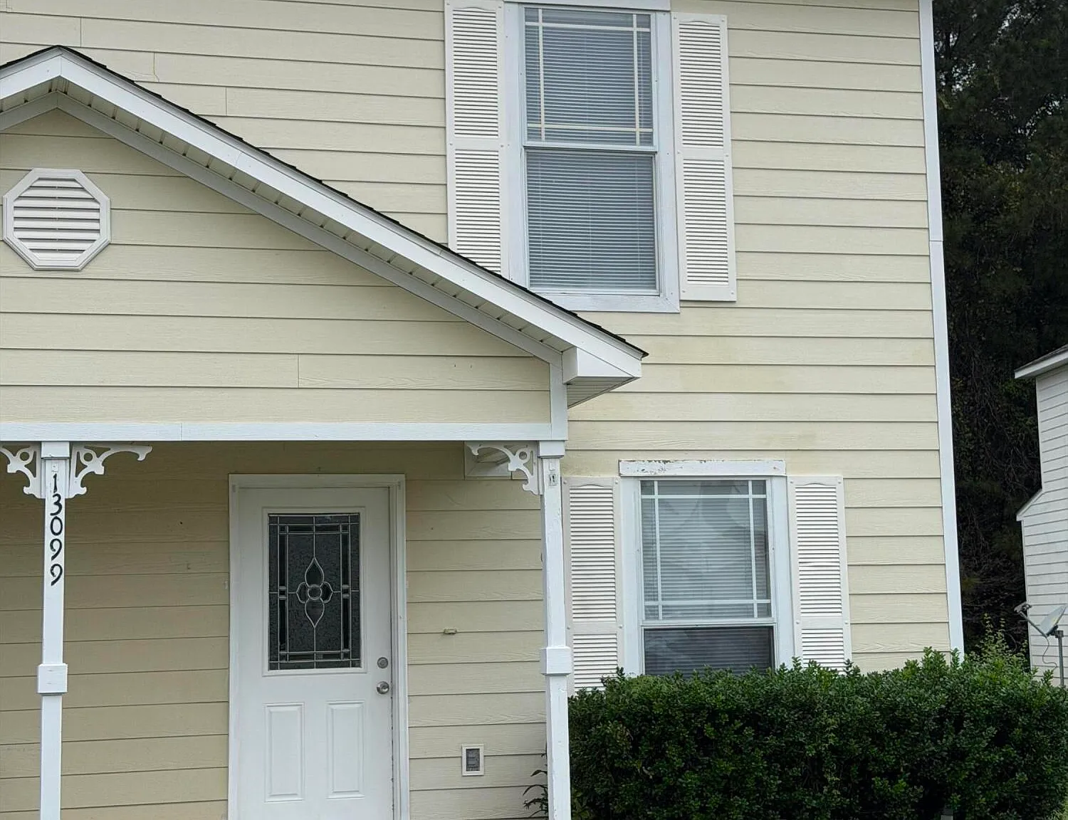 3 bed, 2.0 bath, 1000 sqft, $1,100 — Photo 1