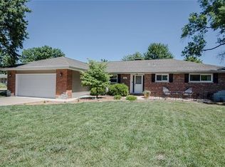 5428 Kerth Rd, Saint Louis, MO 63128