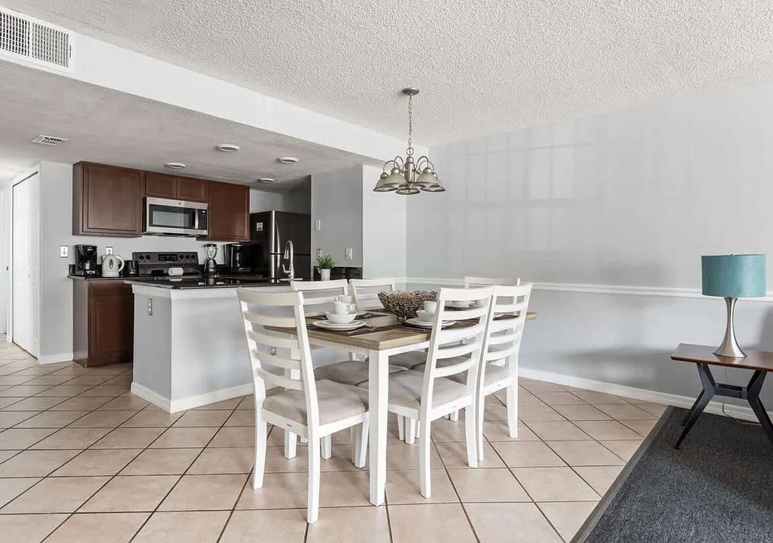 Cozy 3BR Near Disney at Villas Somerset — Photo 4