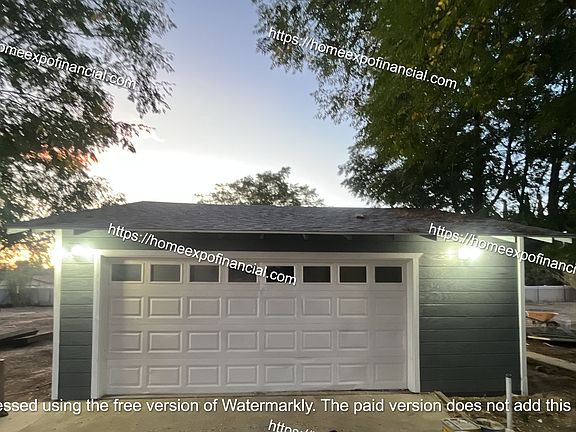 4th image of 11233 Cherry Ave