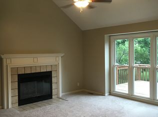 11919 Grandview St, Overland Park, KS 66213
