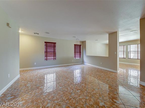 4th image of 11079 Tuscolana St