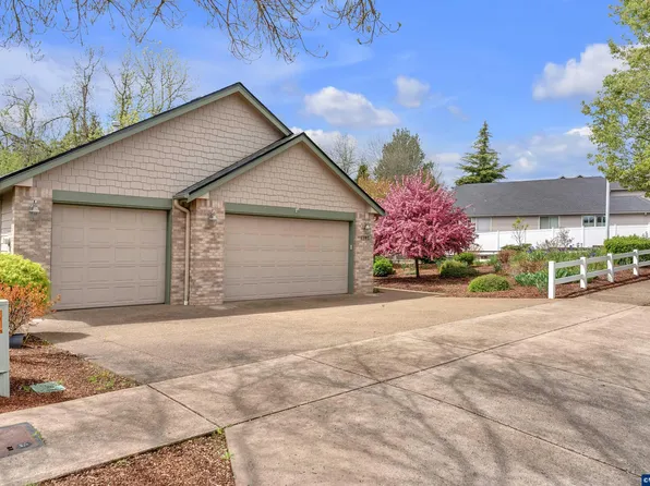 1395 W Meadows Dr NW, Salem, OR 97304