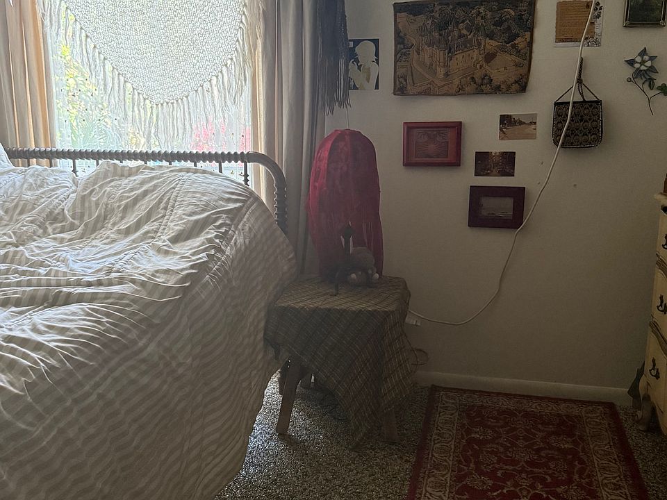 bedroom with AC