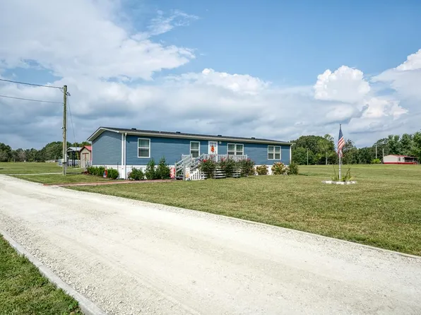 2249 Cummins Mill Rd, Cookeville, TN 38501