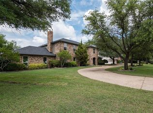 16 Lombardy Ter, Benbrook, TX 76132
