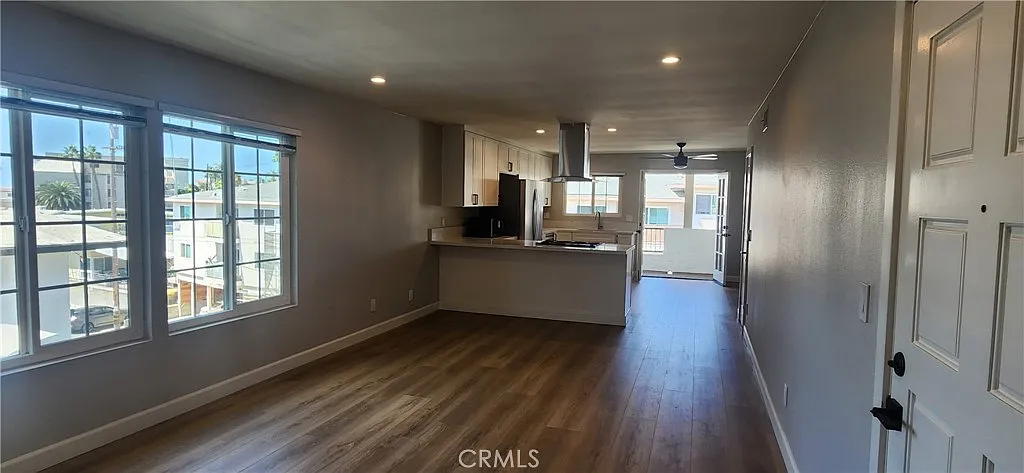 2 bed, 1100 sqft, $3,900 — Photo 4