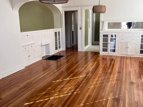 3rd image of 684 N Loma Ave #684