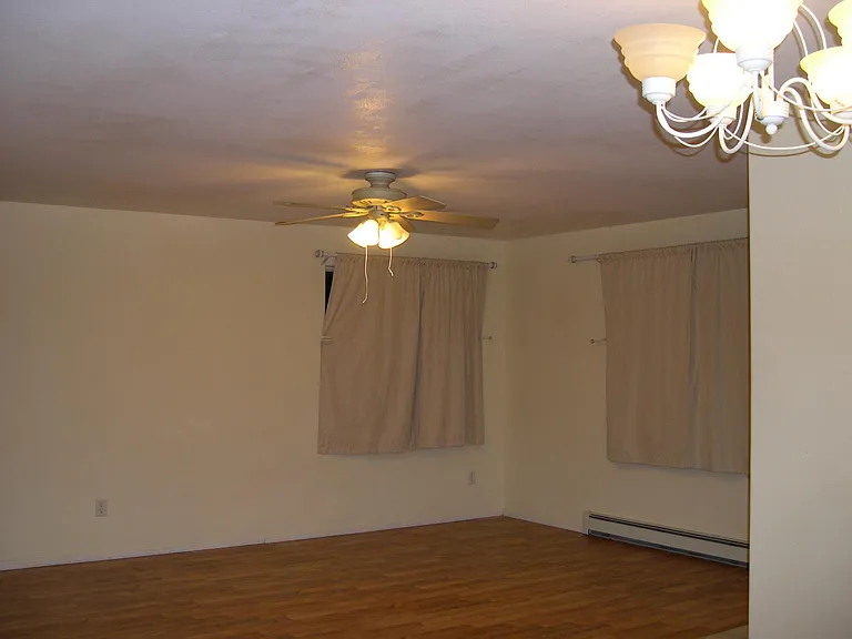 461 N Sun Ct — Photo 13