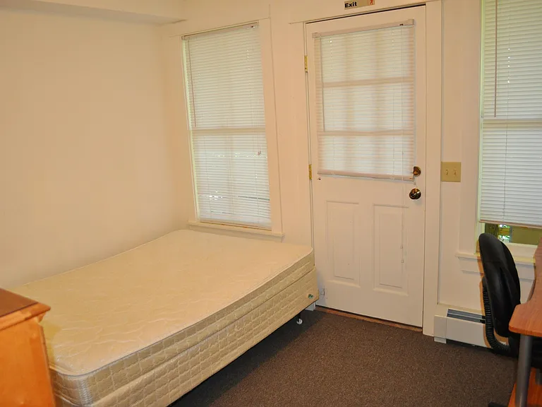 112 Highland Pl #1 — Photo 7