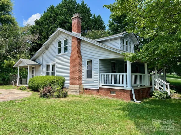 67 N Highland Ave, Granite Falls, NC 28630