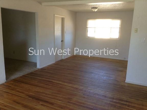 2nd image of 1010 E 27th St